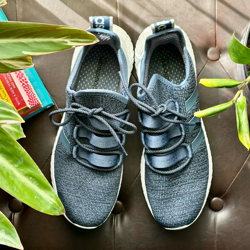 [SOLD] LIKE NEW Men’s Adidas Kaptir Cloudfoam Running Sneaker